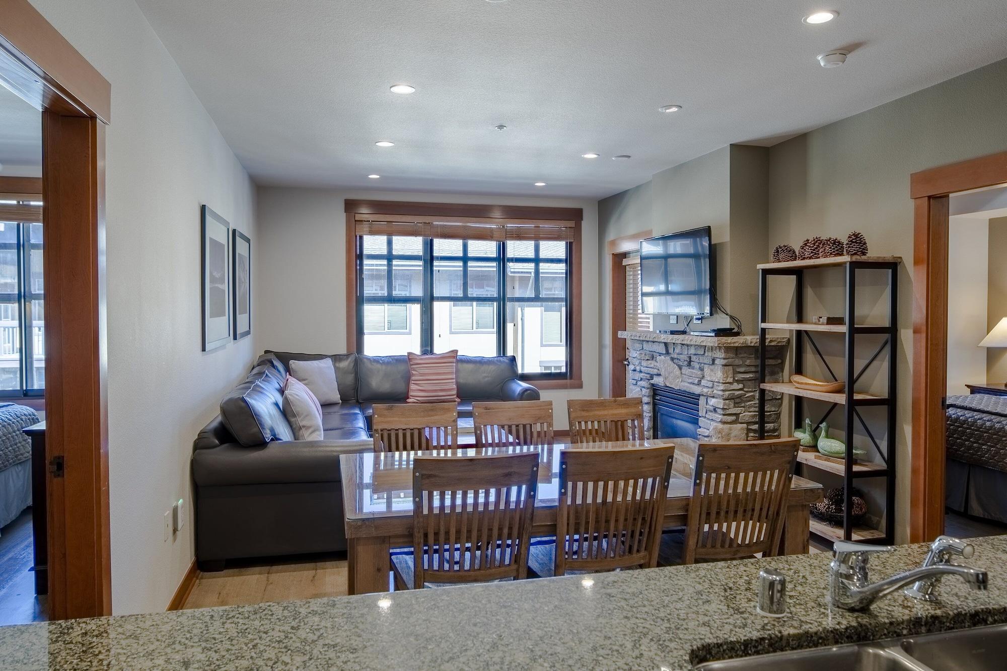 The Village Lodge Mammoth Lakes Exterior photo