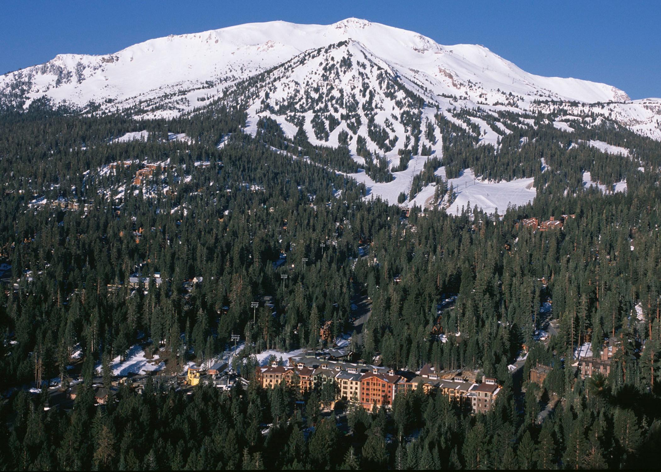 The Village Lodge Mammoth Lakes Exterior photo