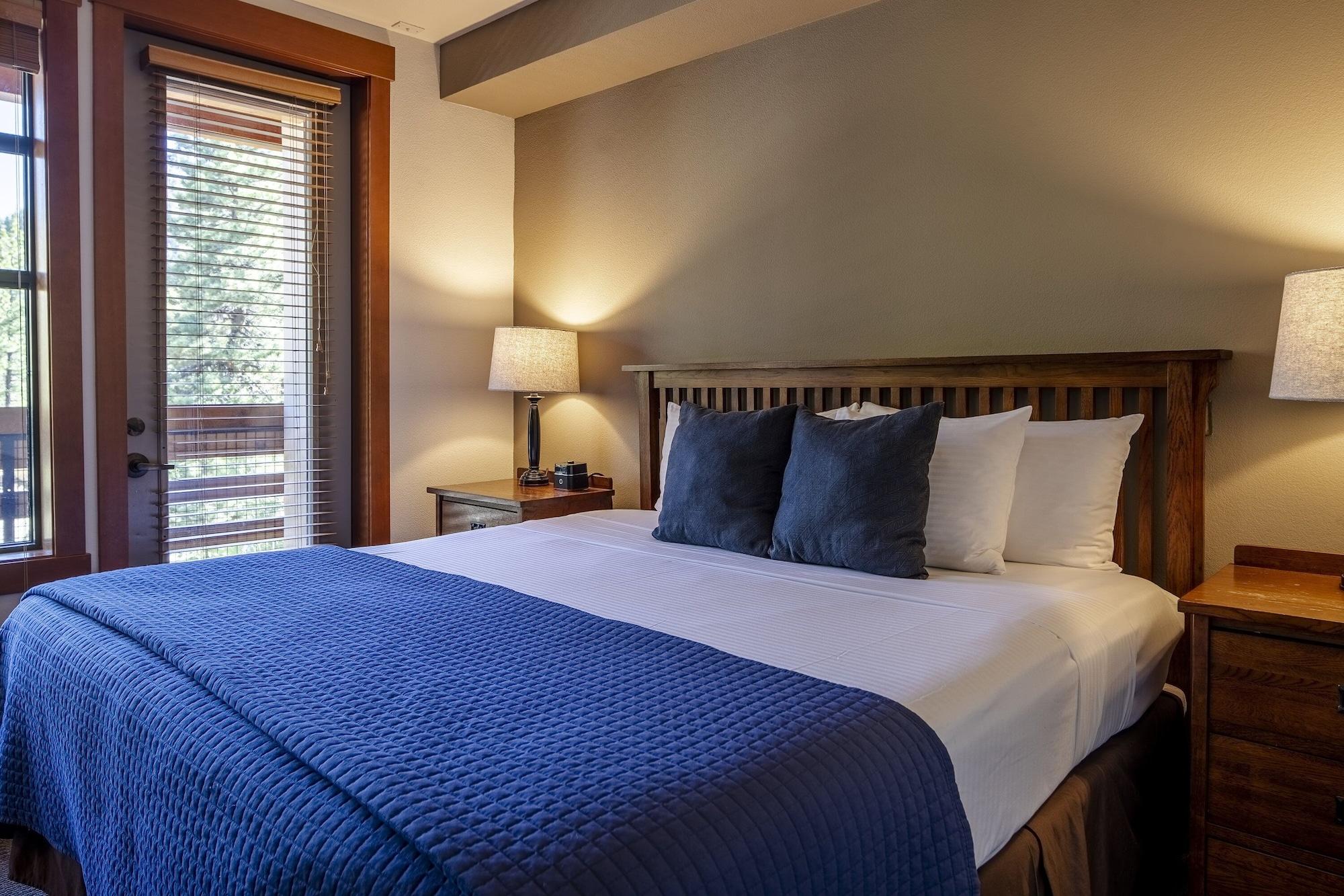 The Village Lodge Mammoth Lakes Exterior photo
