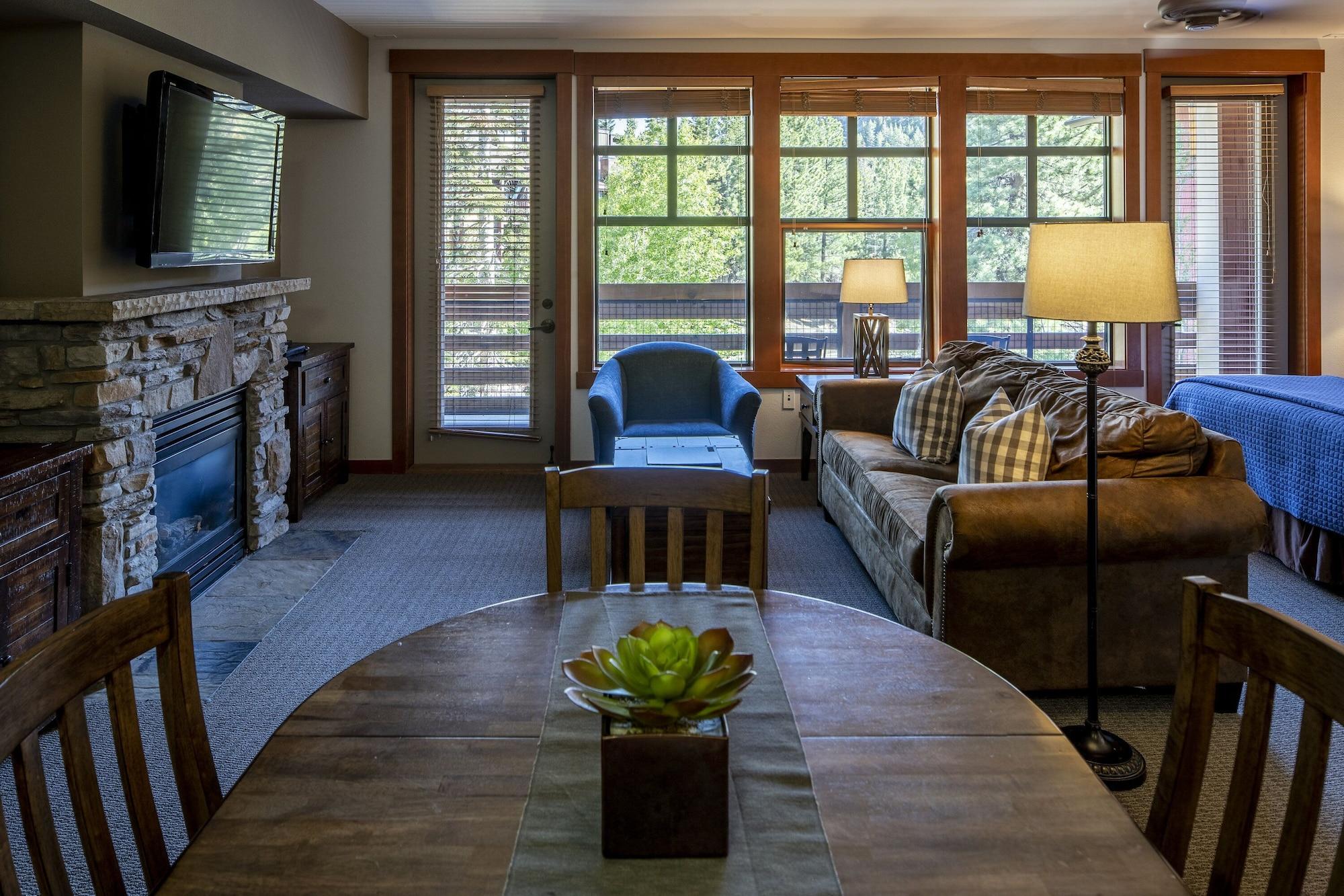 The Village Lodge Mammoth Lakes Exterior photo