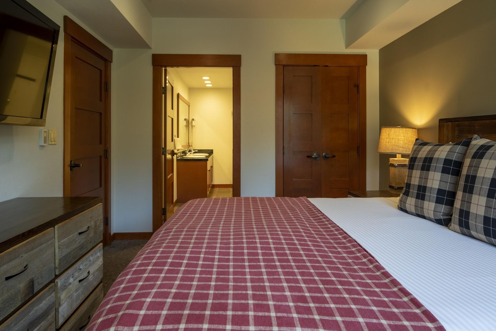 The Village Lodge Mammoth Lakes Exterior photo