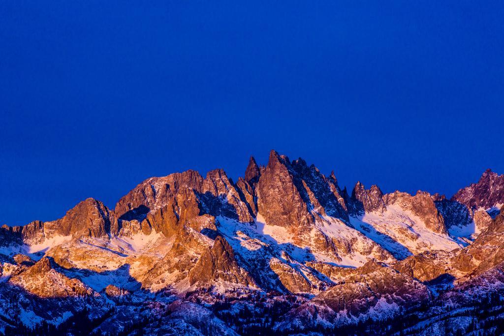 The Village Lodge Mammoth Lakes Exterior photo