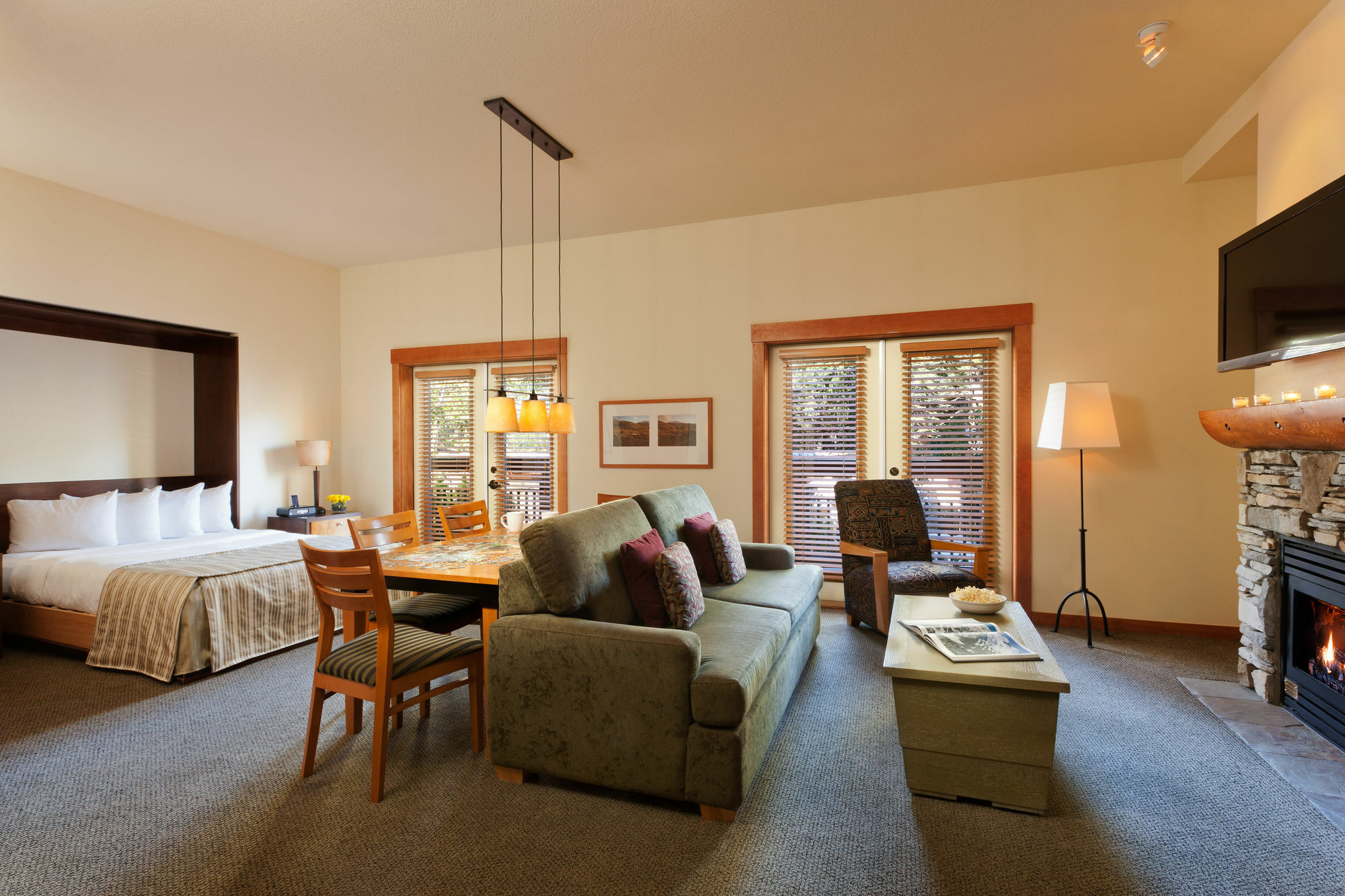 The Village Lodge Mammoth Lakes Exterior photo